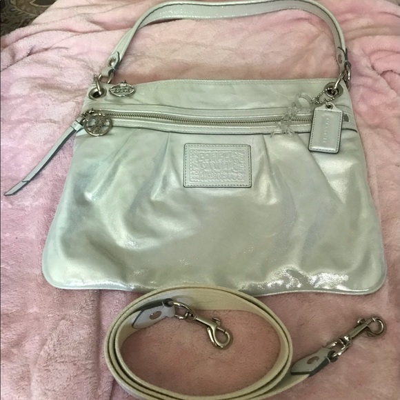 Coach Poppy purse silver NWOT - Picture 1 of 6